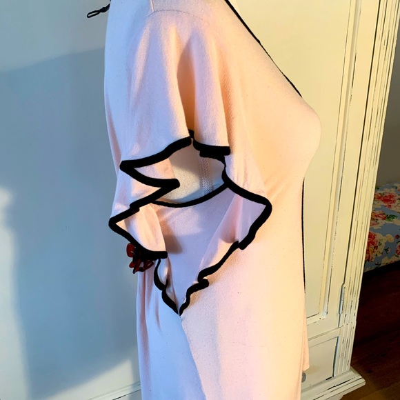 Light pink blouse with black trim - Picture 2 of 3
